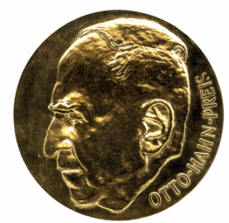 Towards entry "Otto Hahn Prize to Peter Hommelhoff"